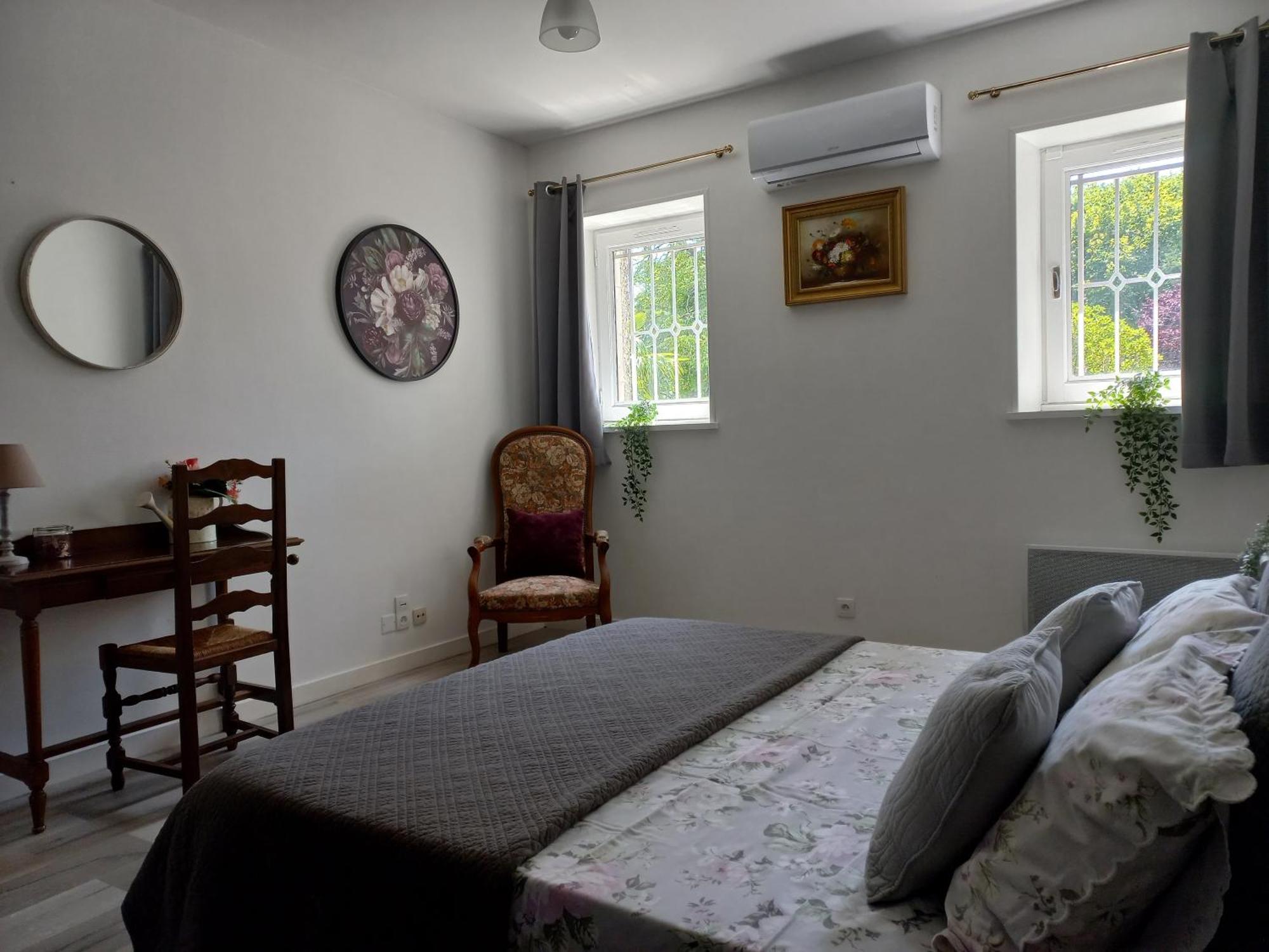 Domaine De Fontsauzine - Gites Et Chambre D'Hotes Genouille  Kültér fotó